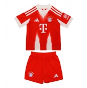 Bayern Munich Hjemmebanetrøje Børn 2025-26 Kort ærmer (+ bukser)