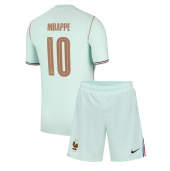 Frankrig Kylian Mbappe #10 Udebanetrøje Børn VM 2026 Kort ærmer (+ bukser)