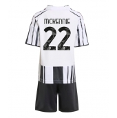 Juventus Weston McKennie #22 Hjemmebanetrøje Børn 2025-26 Kort ærmer (+ bukser)