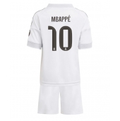 Real Madrid Kylian Mbappe #10 Hjemmebanetrøje Børn 2025-26 Kort ærmer (+ bukser)